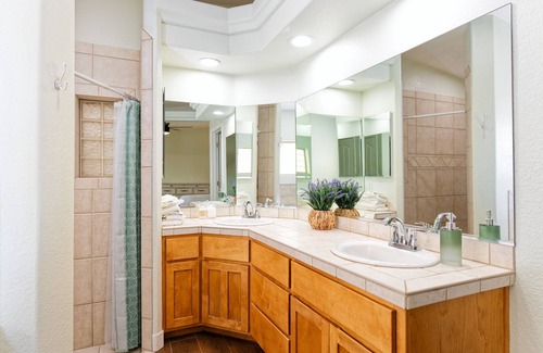 Blythe House | Blythe's Havennnnn