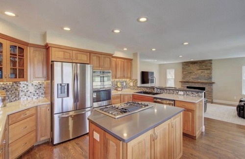 Castle Pines North House | BMW GOLF Spacious 5-bedroom house in brilliant Castle Pines with fitness room!