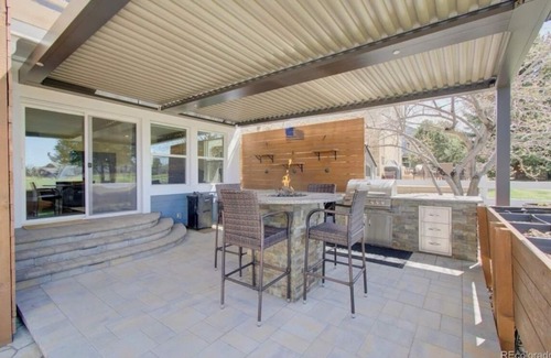 Castle Pines North House | BMW GOLF Spacious 5-bedroom house in brilliant Castle Pines with fitness room!
