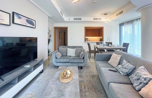 Downtown Dubai Apartment | bnbme | Downtown Apt | City View, Walk to Burj Khalifa