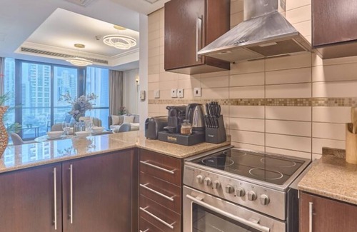 Jumeirah Lake Towers Apartment | bnbme | Gold Crest Views | 2 BDR