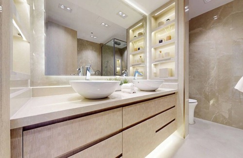 Downtown Dubai Apartment | bnbme | Rare-find Downtown Apartment, Walk to Burj Khalifa