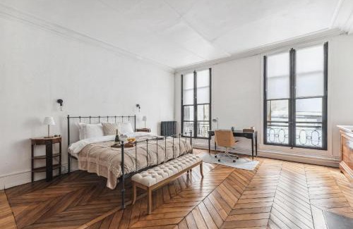 Saint-Merri Apartment | BnBNova - 4BR - Le Marais & Hotel de Ville