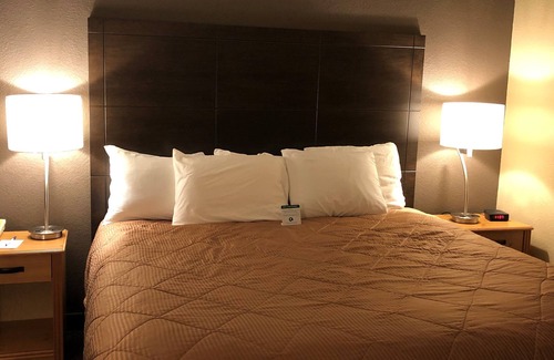 Fayette Hotel | Boarders Inn & Suites by Cobblestone Hotels - Fayette