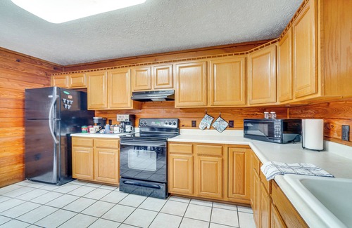 Dandridge House | Boat Dock: Pet-Friendly Douglas Lake Getaway!