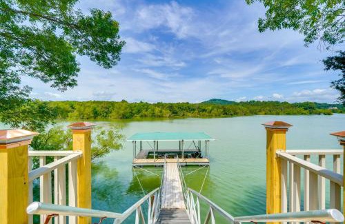 Dandridge House | Boat Dock Pet-Friendly Douglas Lake Getaway!