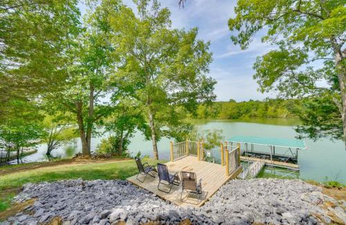 Dandridge House | Boat Dock Pet-Friendly Douglas Lake Getaway!