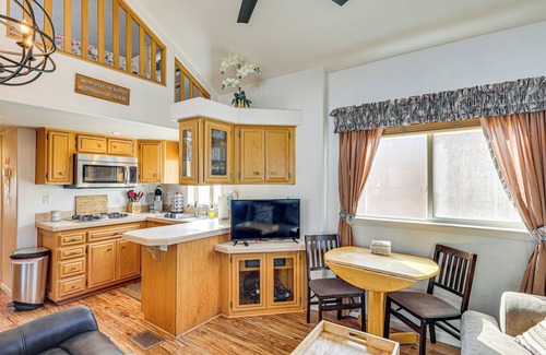 Lake Havasu City Cabin | Boat Launch + Mtn Views: Lake Havasu Cabin