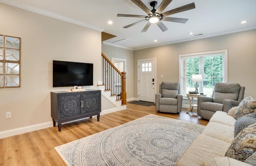 Hardin House | Boat Ramp Access Modern Kentucky Lake Home