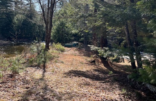 Ellsworth Apartment | "Bob's Hideaway"