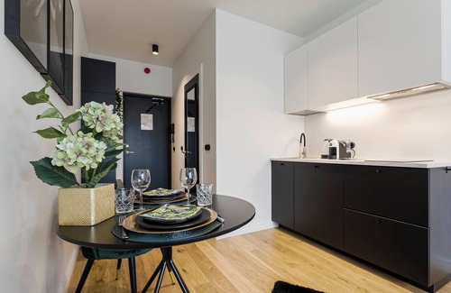 Kadriorg Apartment | Bob W Avangard