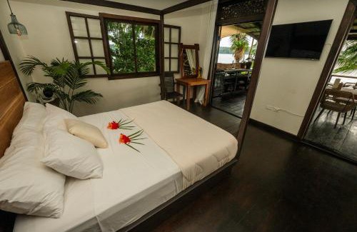 Isla Bastimentos House | Bocas Sunset 3 Bedroom Beach House