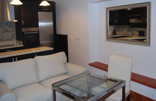 Constantina Apartment | Bodeguetas Apartments - Apartment 1 (2 People)