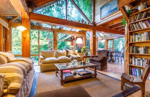 Villa La Angostura House | BOG Costa de Rio - Piscina climatizada y costa de rio