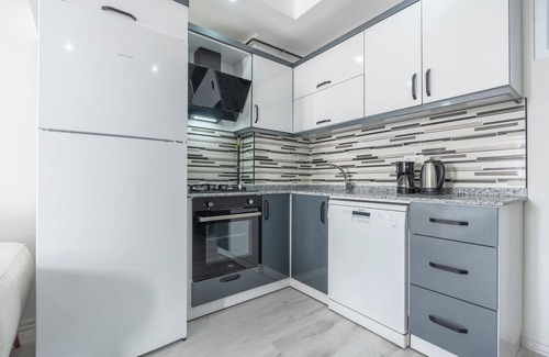 Kaleici Apartment | Bohemian Vibes & Spacious Comfort, Just Minutes from the Heart of the City!