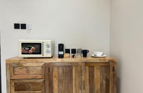 Al Malaz Apartment | Boho 1-Bedroom Apartment - 4B