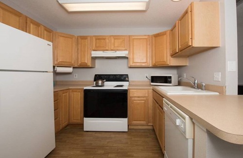 Indian Rocks Beach House | Boho Beach Getaway! Hot Tub, King Bed, Games & Family Fun—Steps to Sand-Sleeps 8