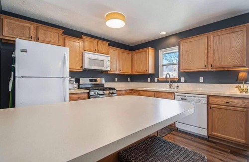 Aksarben - Elmwood Park House | Boho Chic Summary: En