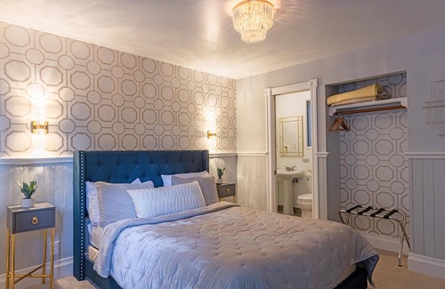 Northwood Hotel | Boho Manor Resort - Room C