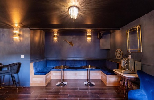 Northwood Hotel | Boho Manor Resort - Room C