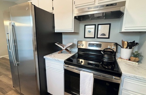 Wichita House | Boho Oasis – Spacious 3-Bedroom Stylish Retreat with Games & Coffee Bar