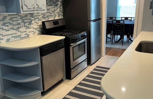 West Lafayette House | Boiler View Retreat - Your Purdue Campus Haven