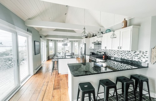 Corea House | Bold Open Ocean Frontage