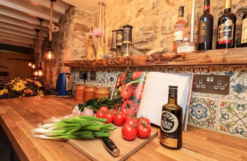 Garrigill Cottage | BONNY BITS COTTAGE, family friendly, with open fire in Alston