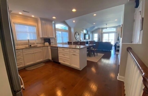 Sea Isle City House | BONUS ROOM AND AN ELEVATOR! 59th Street