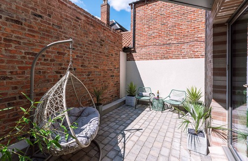 Bootham Apartment | Bootham Row Hideaway - a couples retreat that sleeps 2 guests in 1 studio