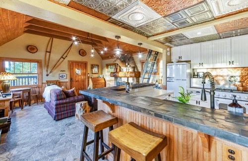 Lake Arrowhead Cabin | Bootlegger's Run