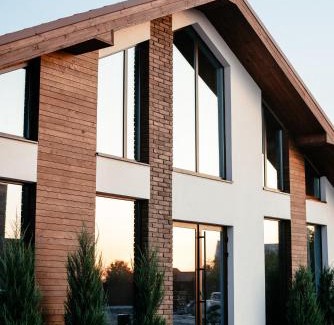 Plyashivka Hotel | BOREMEL HILLS