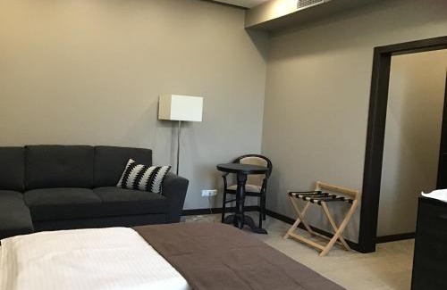 Plyashivka Hotel | BOREMEL HILLS