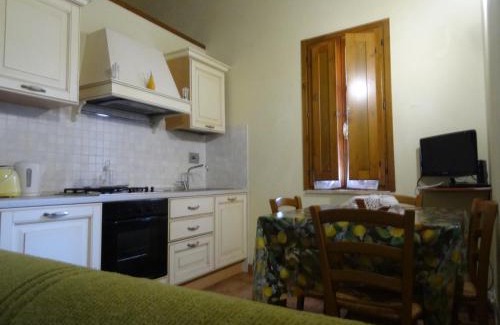 Casole d'Elsa House | Borgo Il Villino