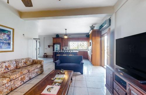 Santa Elena House | Borland View