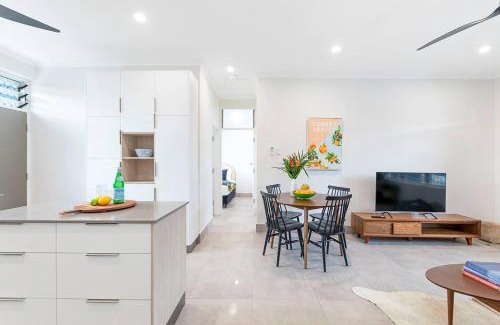 Rapid Creek Apartment | 'Botanica Paradiso' A Vibrant Nightcliff Solace