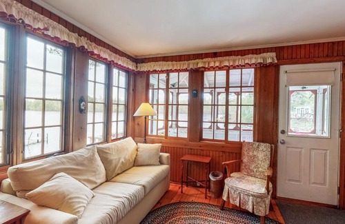 Raymond House | Boulder Pointe Cottage