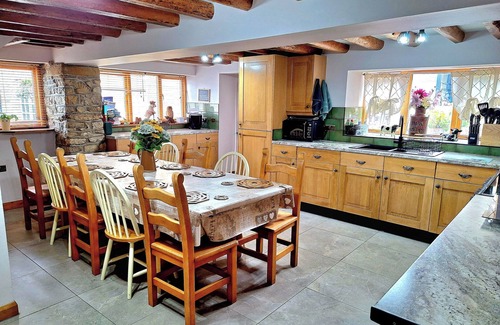 Allerston Cottage | BOUNDCLIFFE FARM, pet friendly, with open fire in Allerston