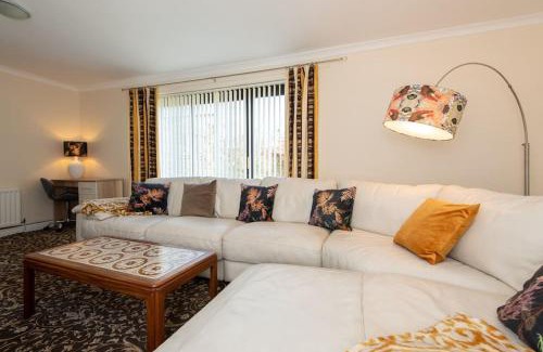 Newton Aycliffe House | Bousfield Crescent