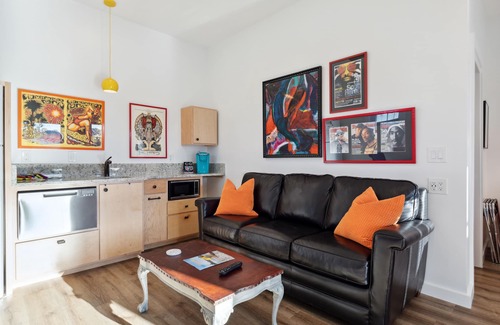 Folly Beach Hotel | Boutique Hotel Folly Room 8: Deluxe Studio with a spacious deck and marsh views