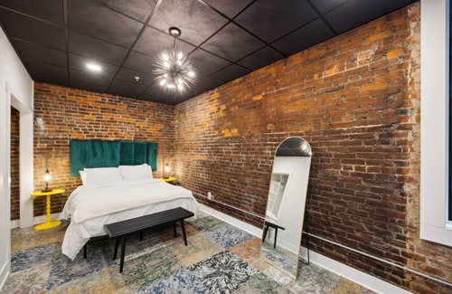 Jackson Hotel | Boutique Hotel | The Thunder Over Louisville Suite