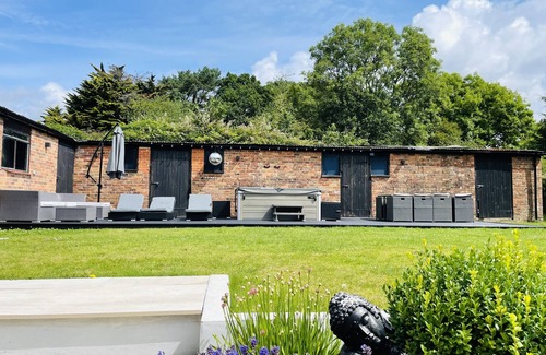 New Forest District House | Boutique luxury house with "Hot Tub" in rural New Forest, sleeps 11