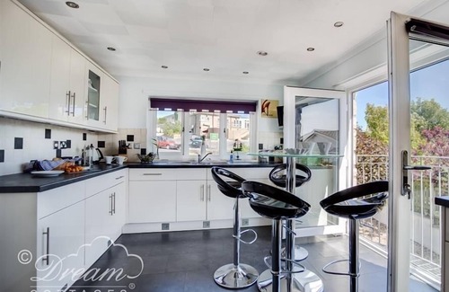 Weymouth Cottage | Bowleaze View