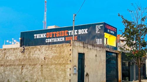 Minas Gerais House | BOX 360 - Container SUSPENSO!