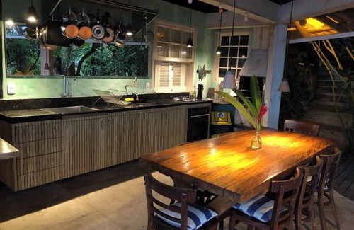 Barra do Sahy Cabin | Barra do Sahy - 4-Suite House with Sea View