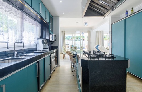 Praia de Barequecaba House | High standard house, with 5 suites, 50m from Barequeçaba beach