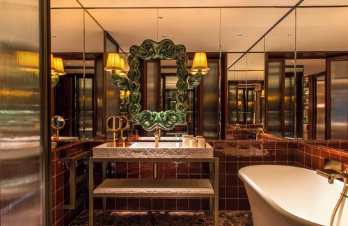 Centro Hotel | Brach Madrid - Evok Collection
