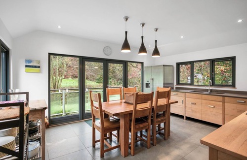 Penny Bridge Cottage | BRACKEN GROUND, pet friendly, luxury holiday cottage in Coniston