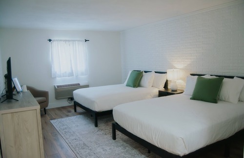 Bradford Hotel | Bradford Guest House - The B