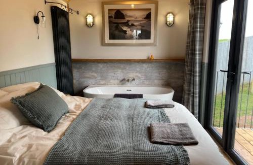 Westcott Apartment | Bramley Shepherds Hut - Whimple